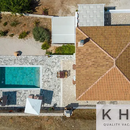 فيلة Skoumas Surrounded By Olive Trees! Vlachata