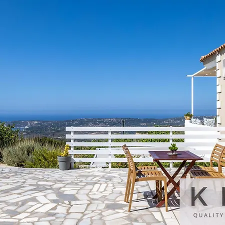 فيلة Skoumas Surrounded By Olive Trees! *